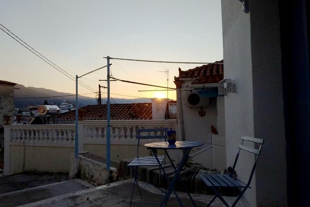 Theseus Apartment Poros Town ภายนอก รูปภาพ