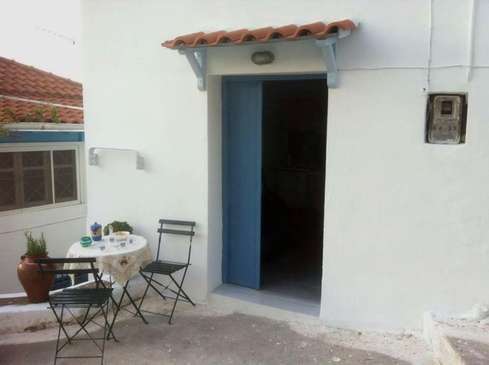 Theseus Apartment Poros Town ภายนอก รูปภาพ