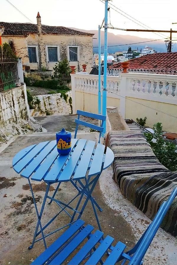 Theseus Apartment Poros Town ภายนอก รูปภาพ